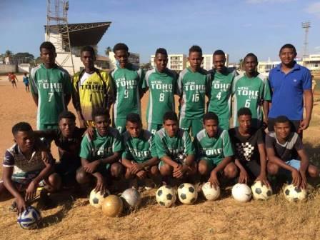 マダガスカルの少年サッカーチームに緑の Toho ユニフォーム届いた News Information 愛知東邦大学